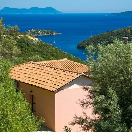 Sleeps 6 Pool Air Con Wifi Vila
