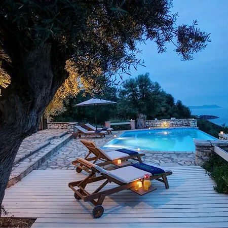 Sleeps 6 Pool Air Con Wifi Sivota (Lefkada)