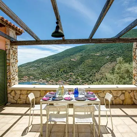 Sleeps 6 Pool Air Con Wifi Sivota