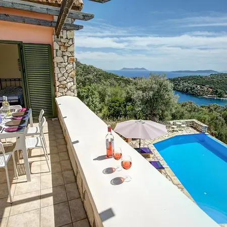 Sleeps 6 Pool Air Con Wifi Villa *